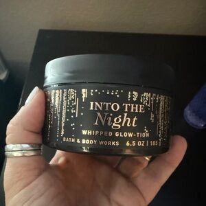 Bath & Body Works Into the Night Glow-tion